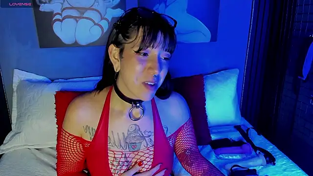 nora_temptress - Nora_temptress's free webcam - UK Sex Cams