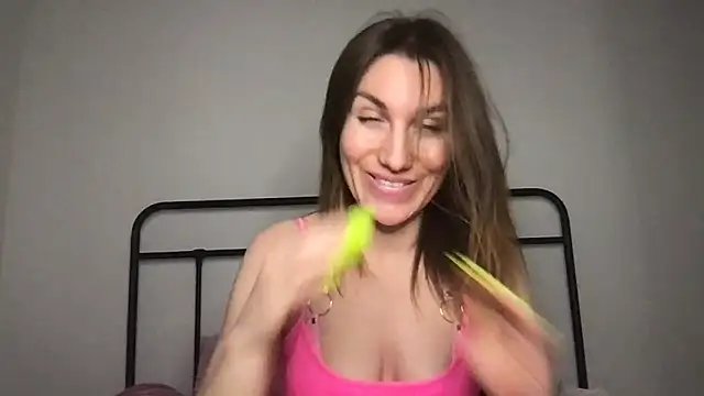 juliadaheim - Juliadaheim's free webcam - UK Sex Cams