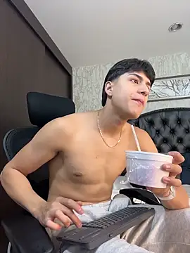 Lander_Cruz's live cam