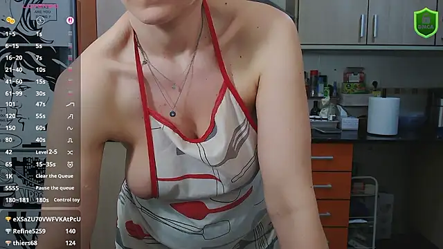 jennycoquine (F milf) - Je me gode bien la chatte j'adore ça !