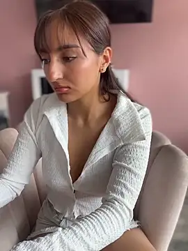 Nahomy_Pink Live Webcam on Stripchat