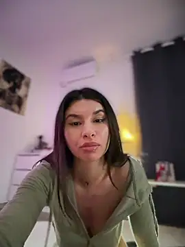 Webcam Model (DramaQueen__) is live