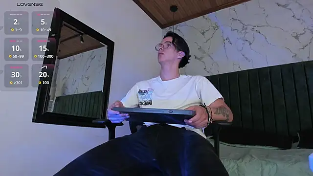 brandon_starkk - Brandon_starkk's free webcam - UK Sex Cams