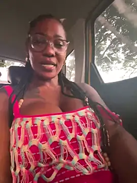 Bustykeyla live sex cam