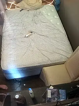 Derricksecrets77 webcam