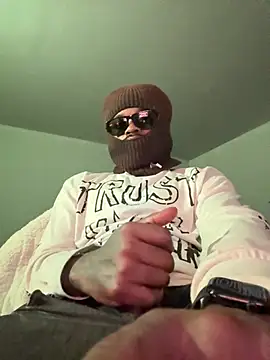 MIGHTYDEMONXXX webcam