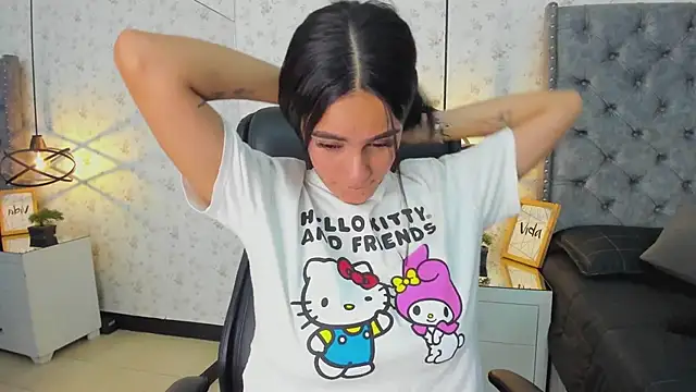 ChloeHarper_ live sex cam