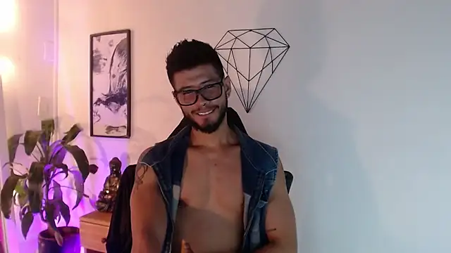 colby_brown03 - Colby_brown03's free webcam - UK Sex Cams