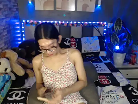 HotNathalie6900 webcam