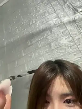 Webcam Model (Sweet20-20) is live