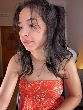 Adriennesexxx live sex cam