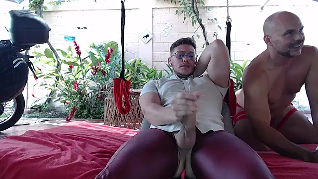 Neil_and_isaac live sex cam