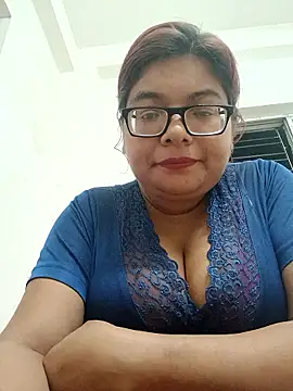 Elie_Hallway live sex cam