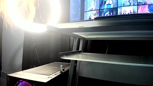 zoe_vega18 - Zoe_vega18's free webcam - UK Sex Cams