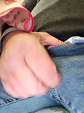 necroforo (M mature) - Senza masturbarmi e venire fino al goal