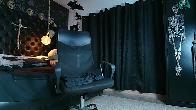 alexhoe_ (F young) - Ride dildo yoga ball