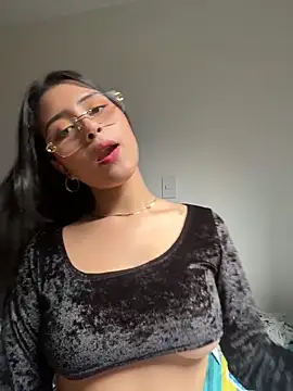 Webcam Model (CatadeLuca)  is live.Free join now!