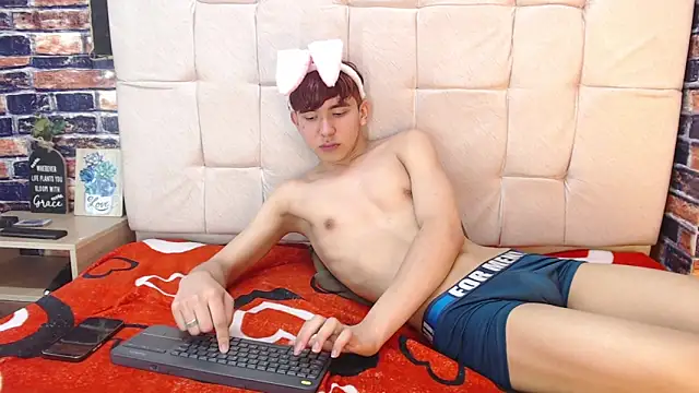 massimoferrera303av live sex cam