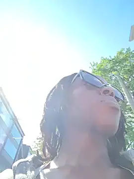 choclatepeaach - Choclatepeaach's free webcam - UK Sex Cams