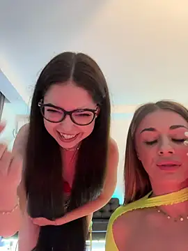 IsabellaEtthan live sex cam