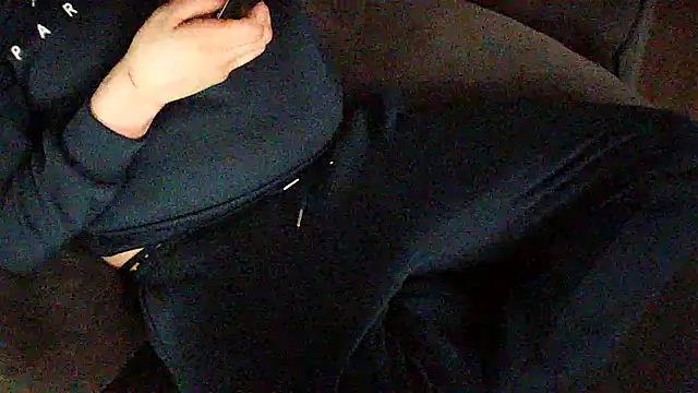 meistro30 - Meistro30's free webcam - UK Sex Cams