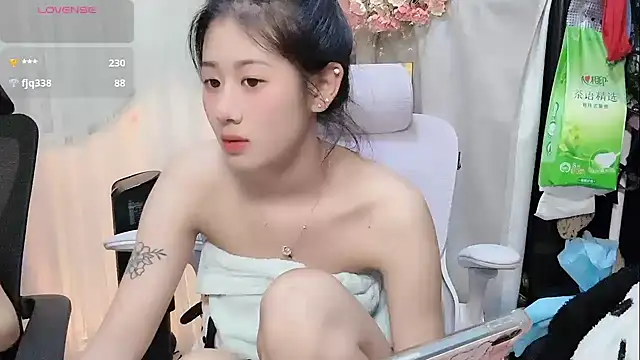 美女Yvonne-07在线直播