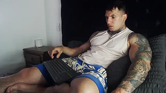 Shane_Clay webcam
