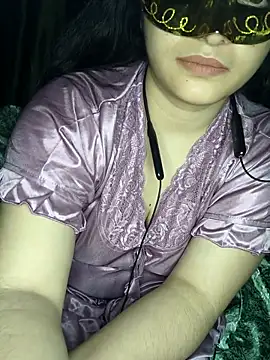 Webcam Model (rabhyakumari)  is live.Free join now!