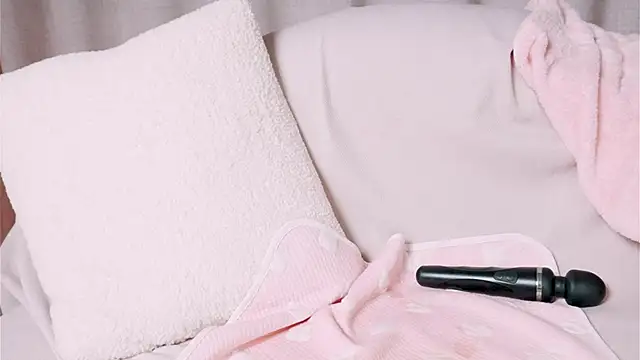 Embez-Damdang live sex cam