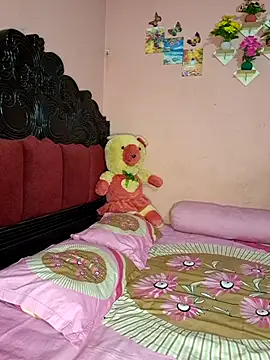 Webcam Model (ariya-03)  is live.Free join now!