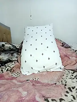 Webcam Model (elema_toto23)  is live.Free join now!