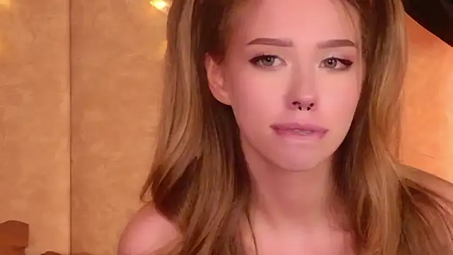 sierra_fane - Sierra_Fane's free webcam - UK Sex Cams