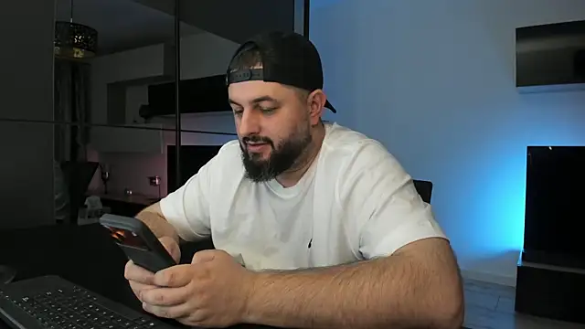 dravenpeak - DravenPeak's free webcam - UK Sex Cams