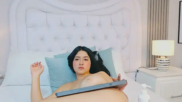 bellafoox - BellaFoox's free webcam - UK Sex Cams