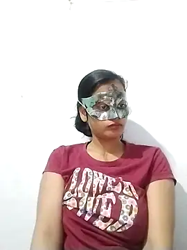 ms-naina - Ms-naina's free webcam - UK Sex Cams