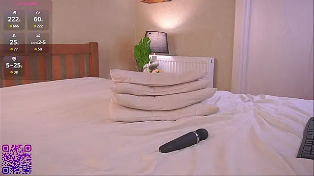 MaliaJoyal live sex cam