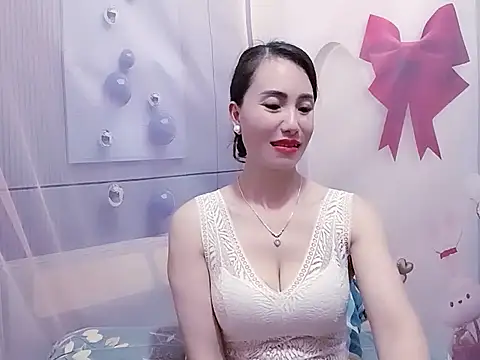 Hello-Kitty001's chatroom