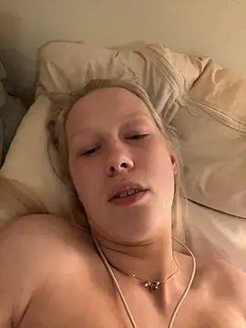 lenimaria - LeniMaria's free webcam - UK Sex Cams