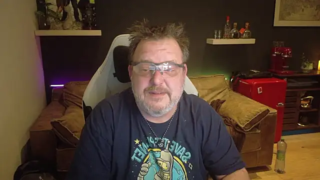 swissdadbod (M mature) - For tickets to meet with Mystery Girl 🤭