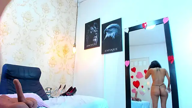 eimy-roberts - EIMY-ROBERTS's free webcam - UK Sex Cams