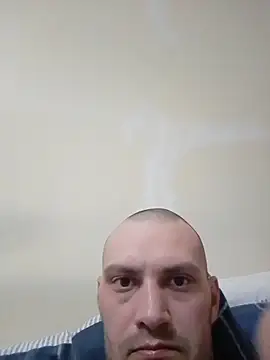 pacakiraly21 - Pacakiraly21's free webcam - UK Sex Cams