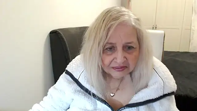 susilifexxx - SusiLifeXXX's free webcam - UK Sex Cams