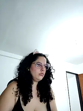 babyluna939 (F young) - anal show