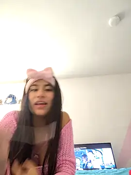 lola_boobss (F teen) - make tits jump