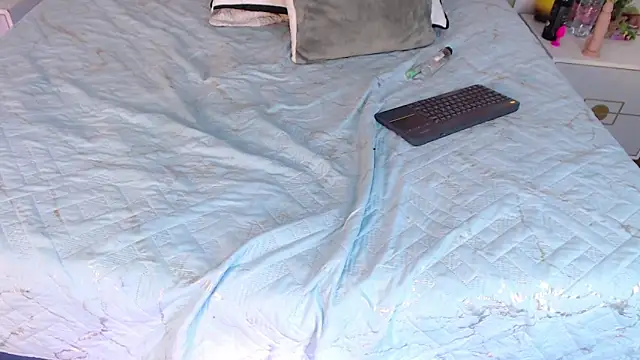 Alma_Monclair_ webcam