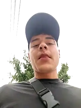 attractive-sexx (M young) - Carrot in public ass🤫❤️‍🔥😈