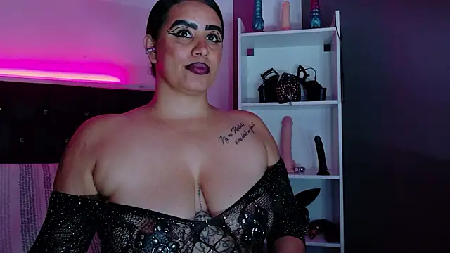 Webcam Model (MariaGaitan) is live