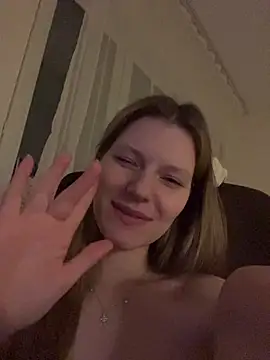 MaryHiggins live sex cam