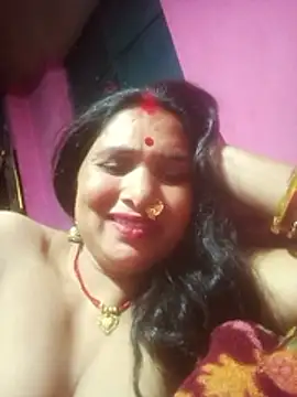 Webcam Model (Your-shreya143) is live