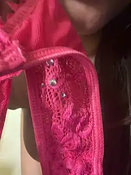 Lisa_richards from StripChat is Freechat